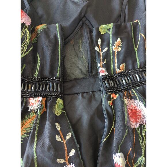 Gigi's Closette Glendale MacDuggal Style Flower Embroidered A Line Dress Size 6 - Picture 6 of 10